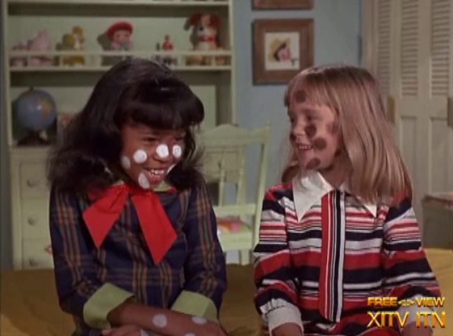  XITV FREE <> VIEW Bewitched! Starring Elizabeth Montgomery and Erin Murphy! XITV Is Must See TV! 