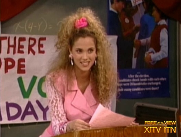 XITV FREE <> VIEW Saved By The Bell! Starring Elizabeth Berkley, Tiffani Amber Thiessen, and Lark Voorhies!